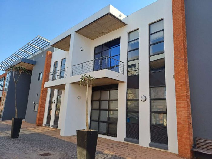 Property #2174321, Office rental monthly in Highveld