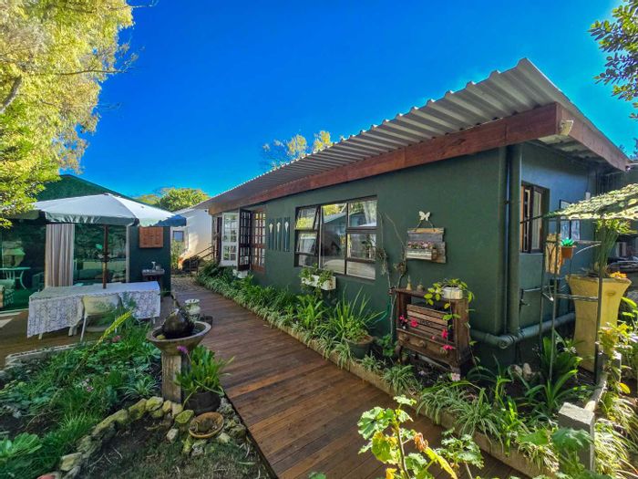 Property #2391836, Cluster For Sale in Still Bay East