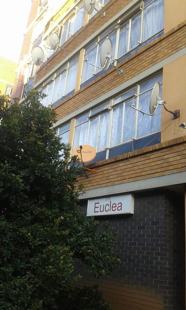 EUCLEA