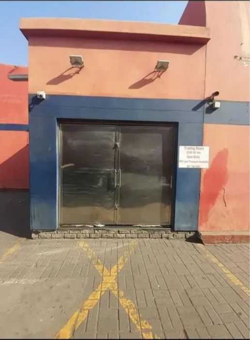 For Sale: Business in Walvis Bay Central with bars, kitchen, office, and flat.