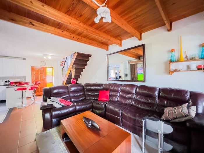 Property #2208897, Townhouse Rental Monthly in Garsfontein