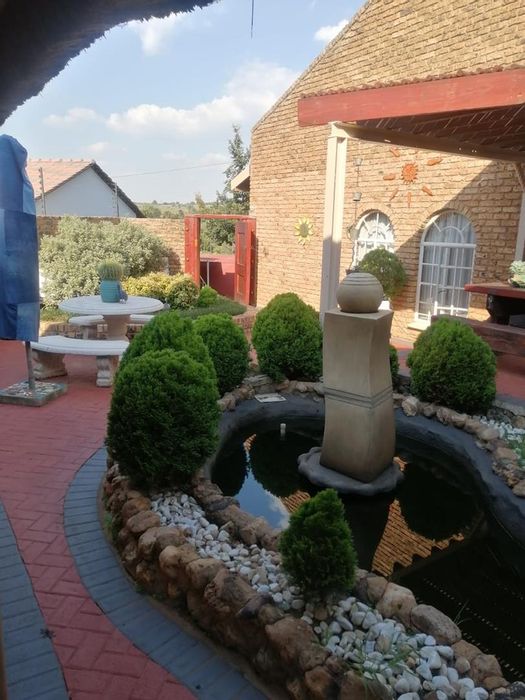 Property #2105492, House for sale in Carletonville