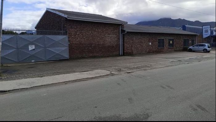 Property #2239388, Industrial for sale in George Industrial