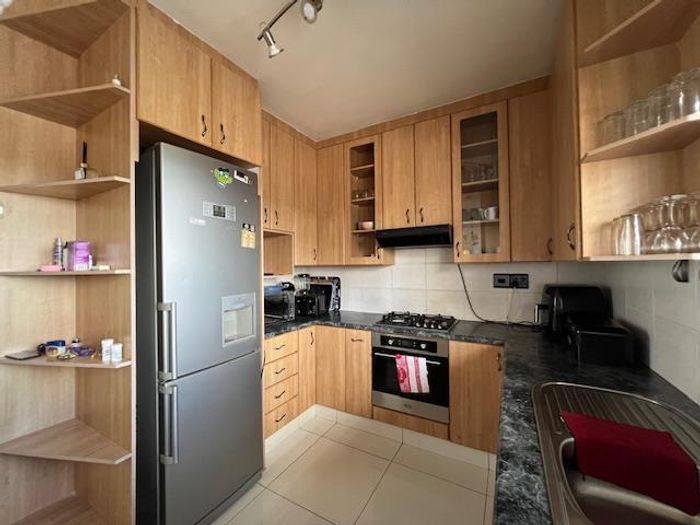 House To Rent in Kabega: 4 beds, bachelor flat, large garden, secure parking.