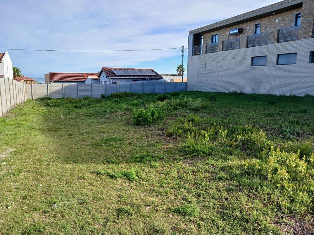 The rear side of our Plot - as from the front side of the Plot.