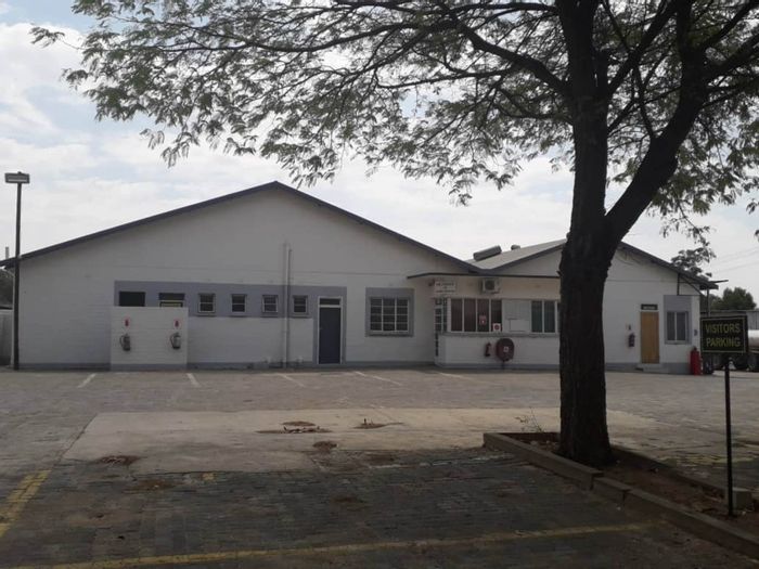 Property #1305836, Industrial rental monthly in Windhoek Industrial