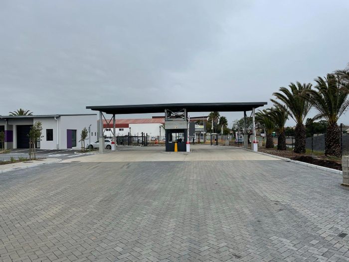 New industrial units to rent in Milnerton Central with 24-hour security and parking.