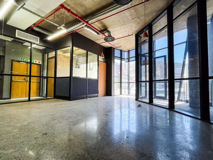 Property #2217341, Office rental monthly in Cape Town City Centre