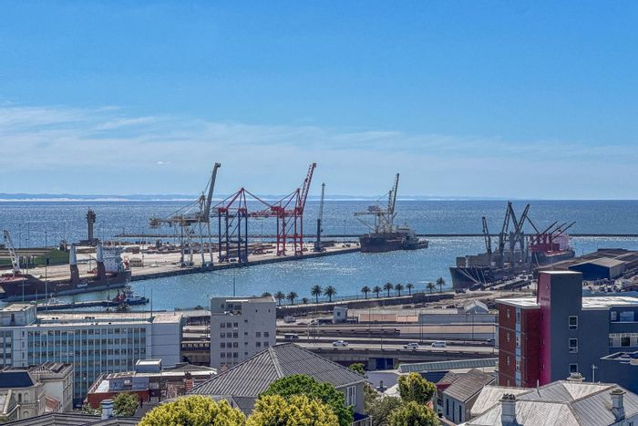 Property #2429080, Apartment For Sale in Gqeberha Central