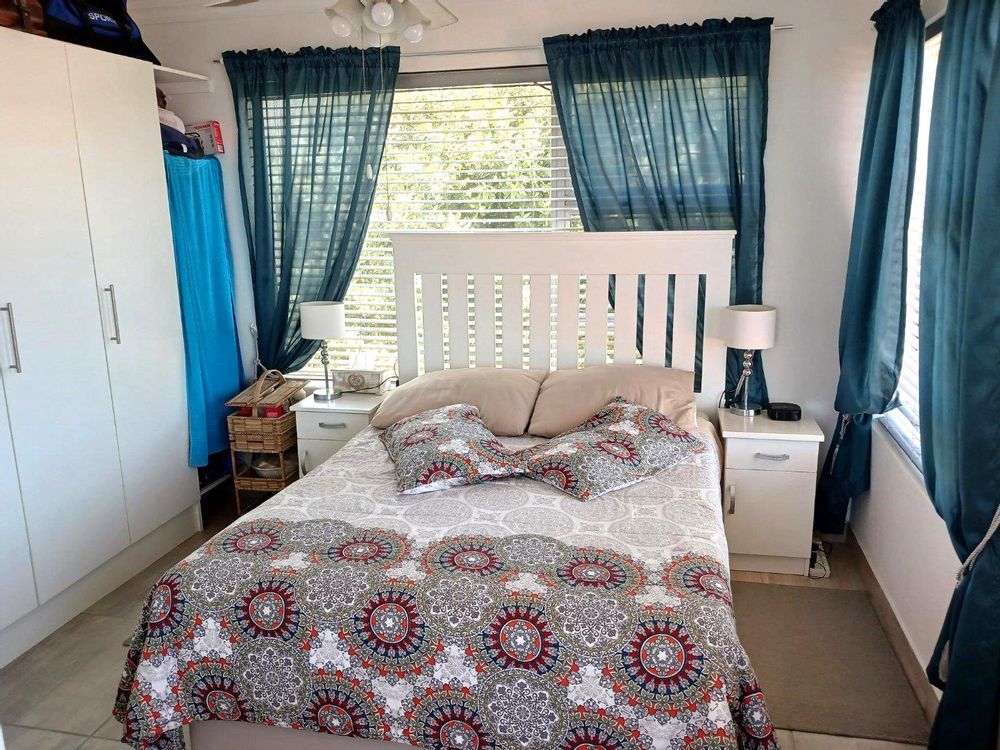 1st Floor:  Main en suite Bedroom (with bath).