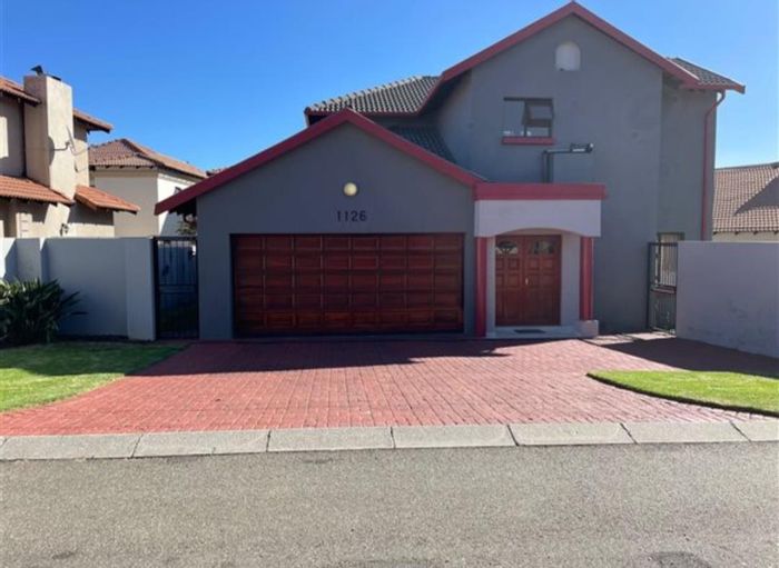 Property #2263217, House rental monthly in Greenstone Hill Central