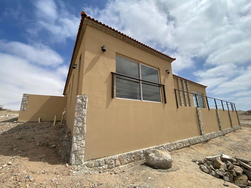 House as seen from the front yard
