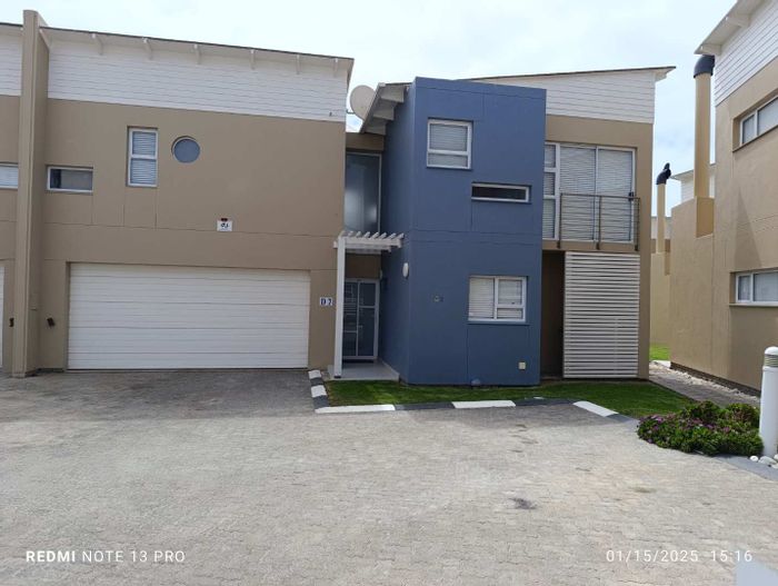 Property #2393321, Townhouse For Sale in Waterfront
