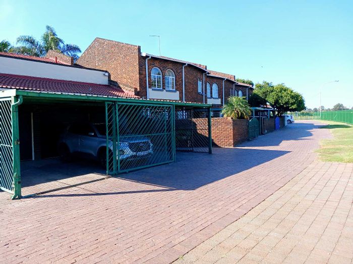 Property #2251850, Townhouse for sale in Boksburg South