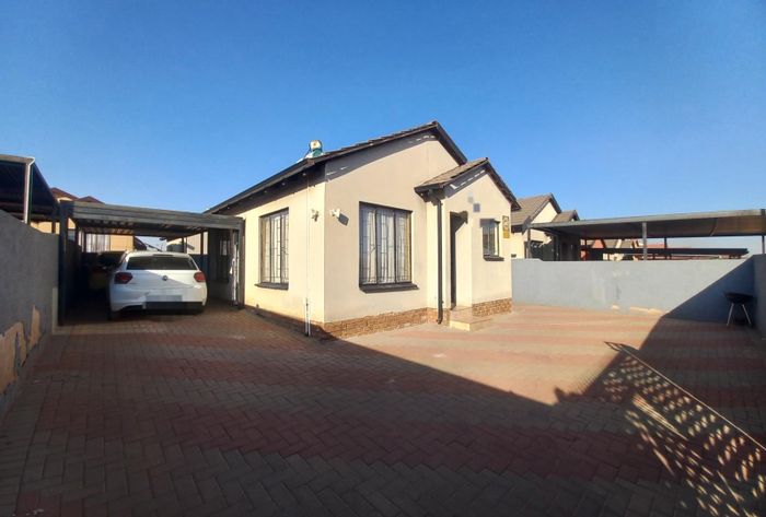 Property #2269061, House for sale in Soshanguve Central