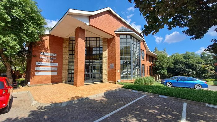 Prime Bryanston Office To Rent: 426 sqm Ground Floor with Fittings, Parking & Incentives