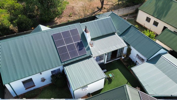 Property #2420187, Cluster For Sale in Weltevreden Park