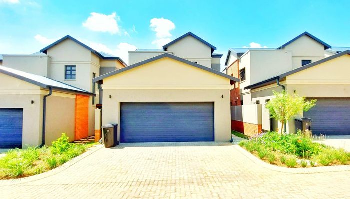 Property #2193839, Townhouse for sale in Kyalami