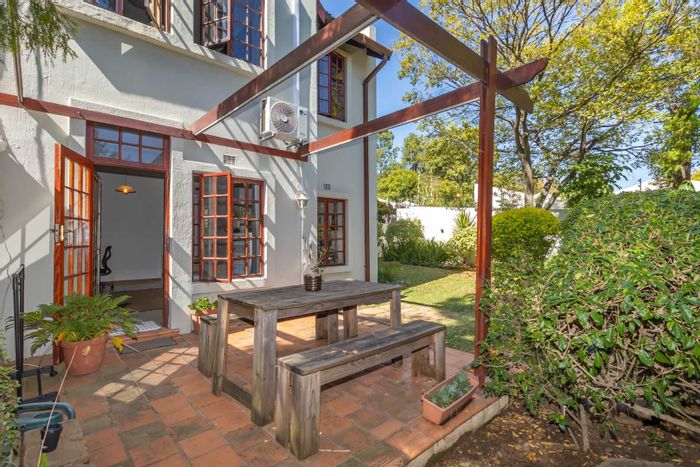 Property #2246380, Townhouse for sale in Bryanston