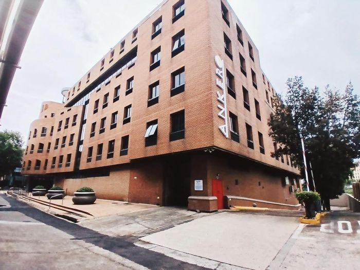 Prime 1,675m² Office in Centurion Central | Panoramic Views & Secure Parking | To Rent