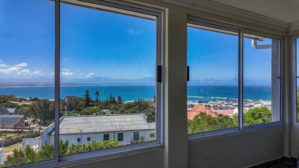 2nd Floor - 3rd Bedroom En-Closed Balcony