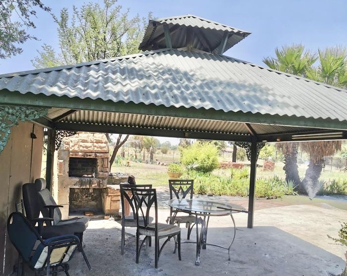 For Sale: Farm in Rosashof with 3 beds, irrigation systems, and agricultural potential.