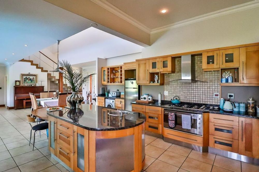 DESIGNER KITCHEN OPEN PLAN
