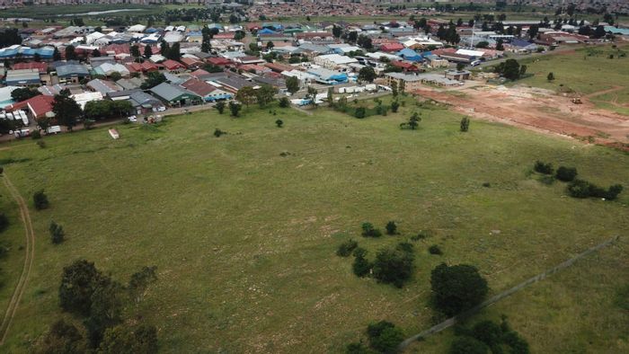 Vacant Residential Land in Alrode South For Sale, 6.7 ha with development plans.