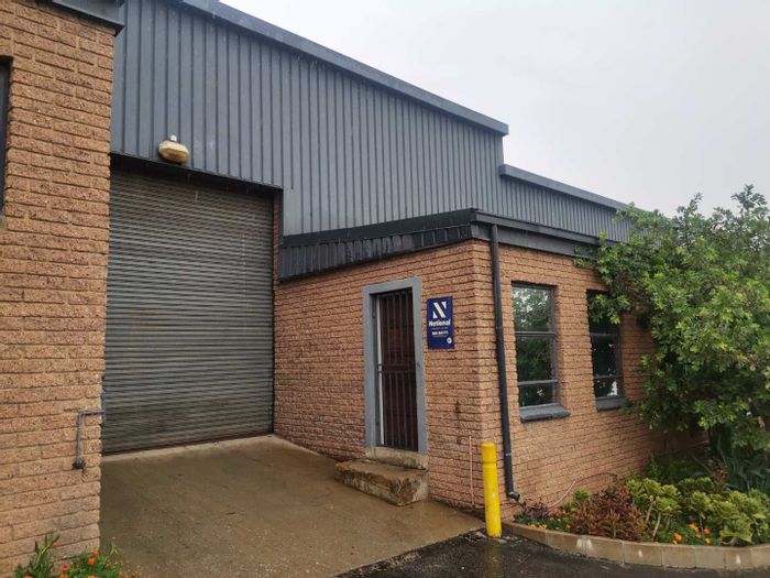 Property #2208624, Industrial rental monthly in Halfway House