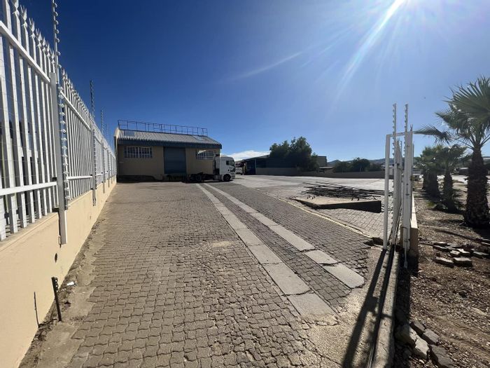 Property #2197440, Industrial for sale in Lafrenz Industrial