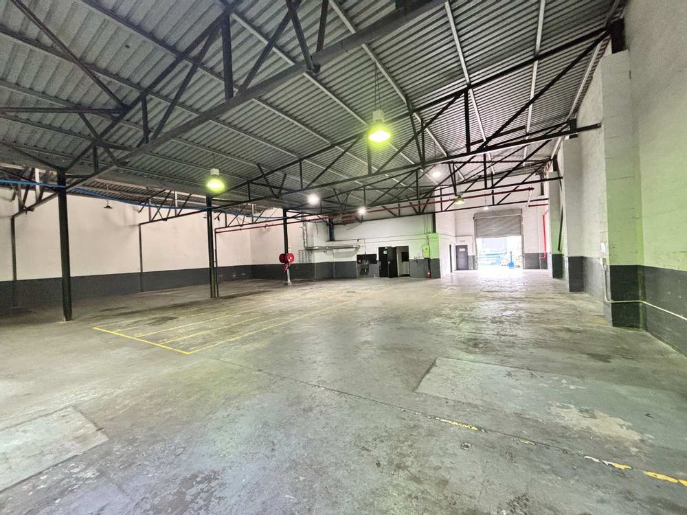 Warehouse Floor with roller shutter