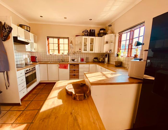 Property #2432586, Townhouse Rental Monthly in Avis