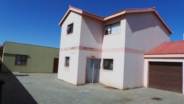 Property #2142815, House for sale in Walvis Bay Central