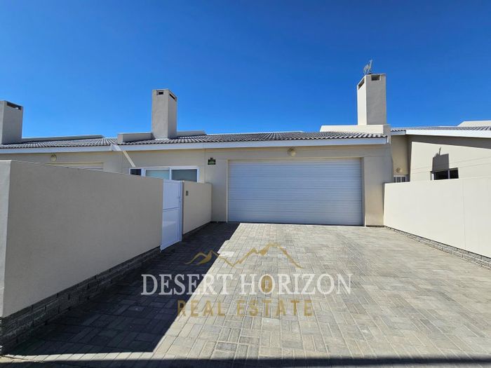3-Bedroom Townhouse for Sale in Ocean View with Indoor BBQ and Double Garage.