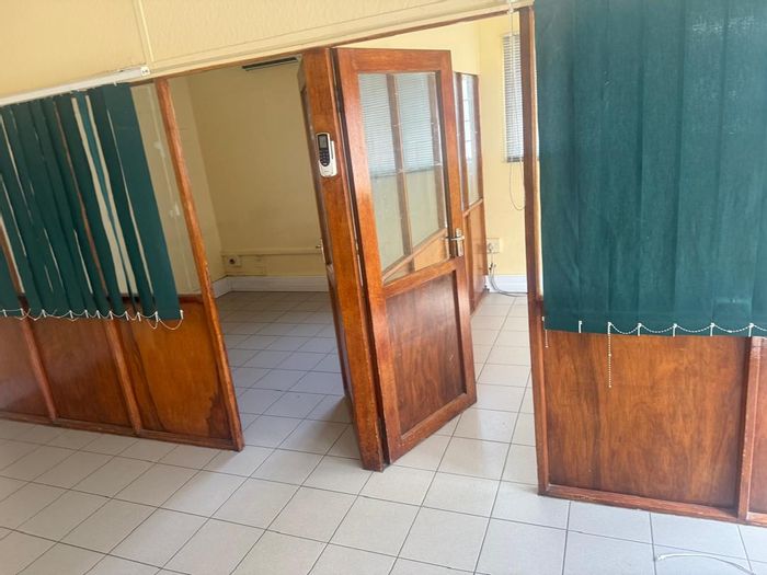 Property #2416350, Business Rental Monthly in Northern Industrial