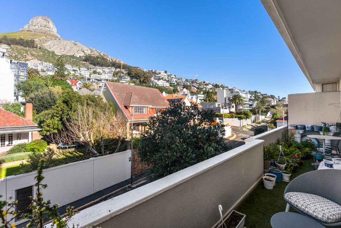 Property #2167012, Apartment pending sale in Bantry Bay