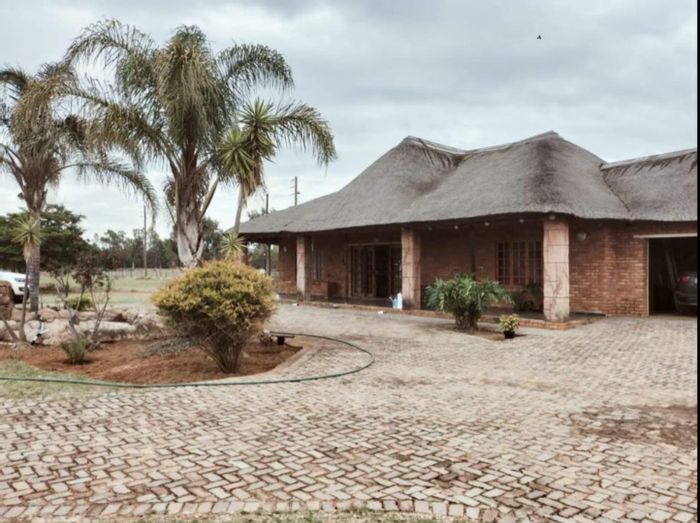 Property #2173910, Small Holding for sale in Cullinan
