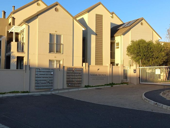 Property #2255307, Apartment for sale in Kraaifontein Central