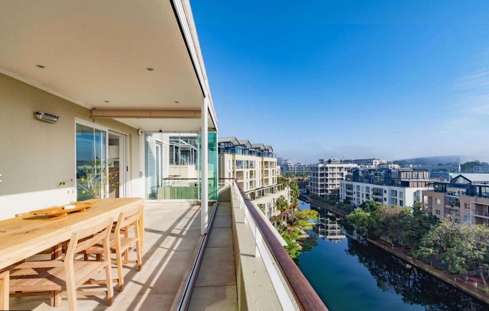 Luxurious Waterfront Apartment for Sale 1983676 MyProperty