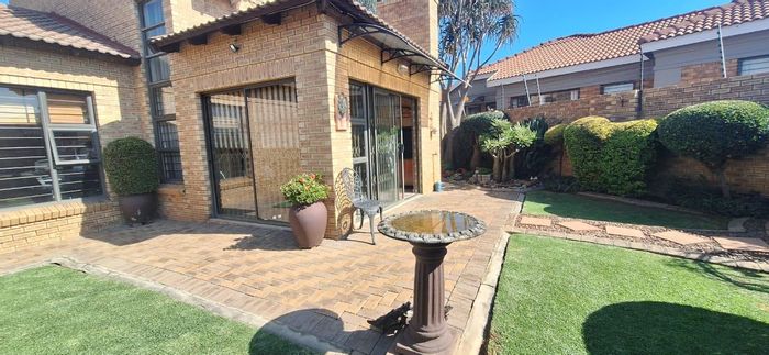 For Sale: Cluster home in New Market Park with 24-hour security, spacious garden.