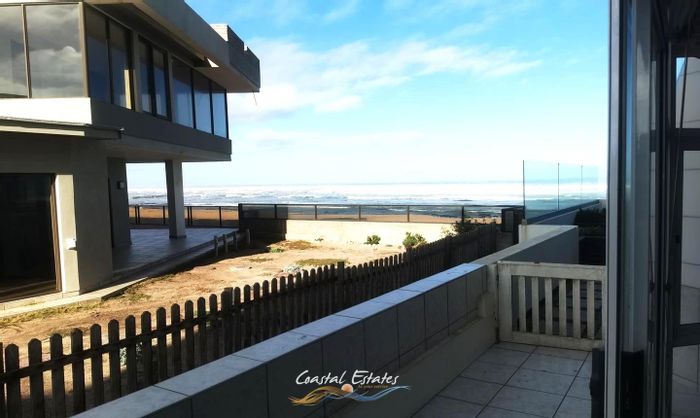 Vogelstrand Apartment For Sale: Seafront, Airbnb-ready, pool access, 24/7 security.