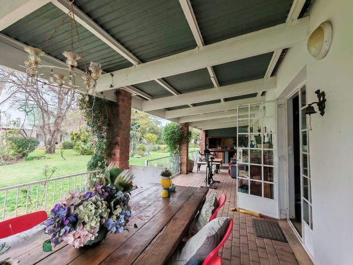 For Sale: House in Sunland with garden, solar system, and outdoor living space.