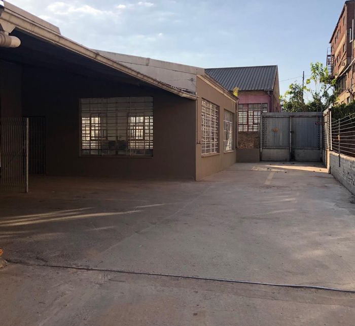 Property #2185216, Industrial rental monthly in Pinetown Central