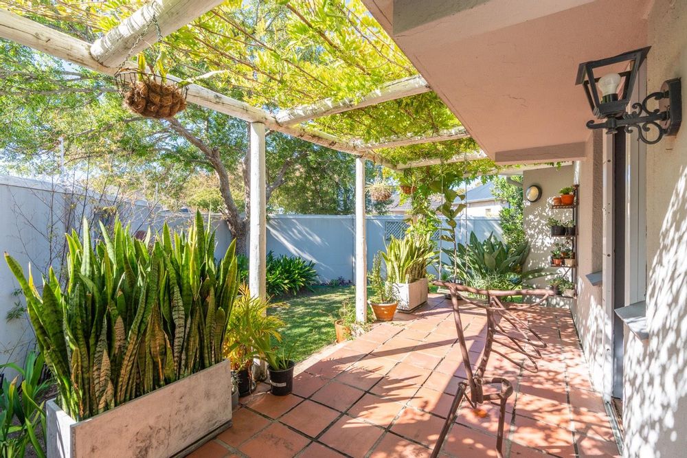 Front porch outside the lounge