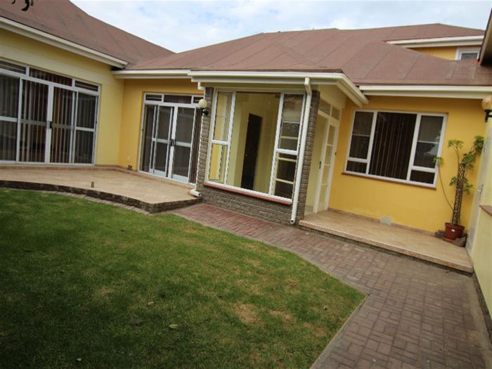 Property #2147842, House for sale in Swakopmund Central