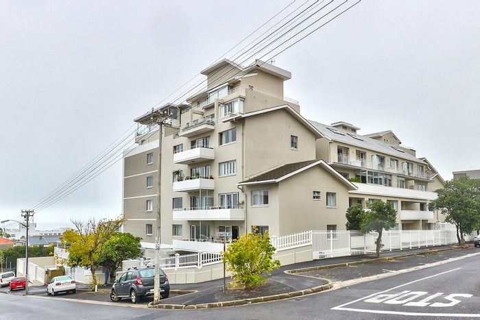 Property #2138356, Apartment pending sale in Bantry Bay