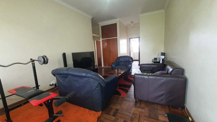 Property #2210962, Apartment for sale in Port Elizabeth Central