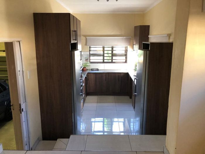 Property #2382601, House For Sale in Rocky Crest