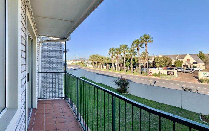 Blouberg Sands Apartment For Sale: 2 Bedrooms, Prime Location, Easy Access to Amenities