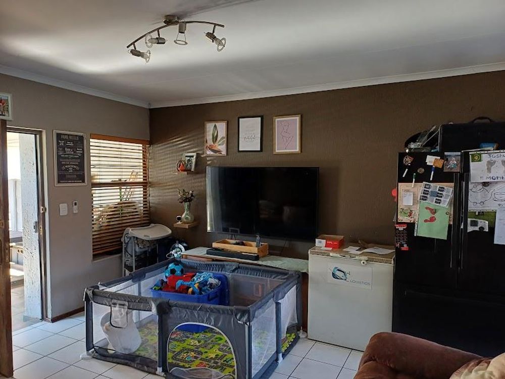 Open Plan Kitchen - Lounge